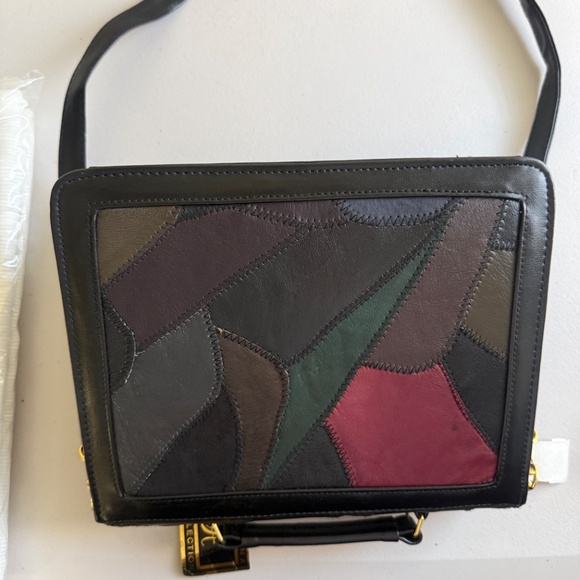 Angelina Collection Classic Black Quilted Chain Shoulder Bag - Picture 2 of 8